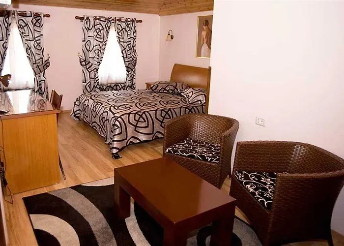 Tafaj 3* Тирана