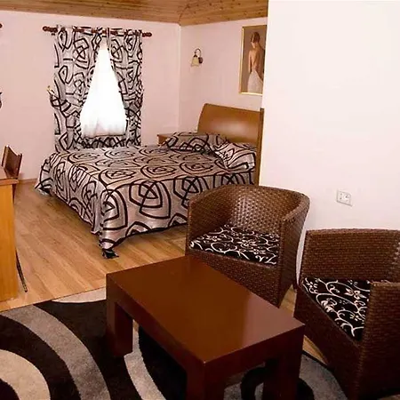 Tafaj 3* Tirana