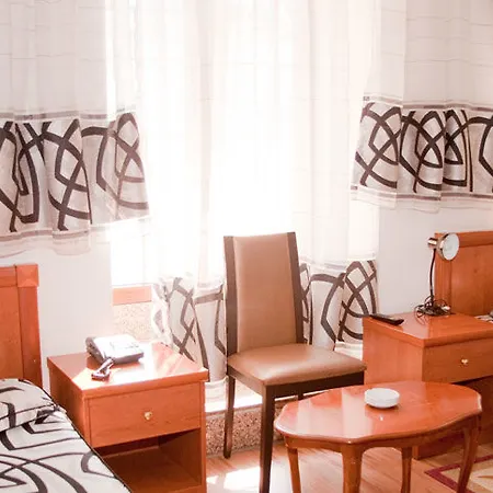 Hotel Tafaj 3*